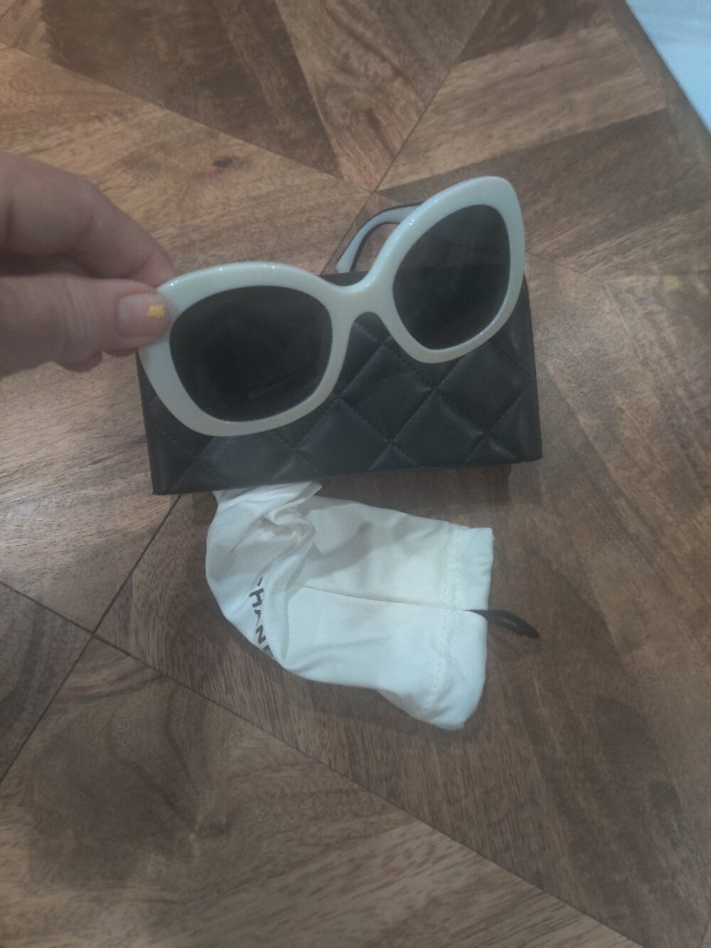 CHANEL sunglasses New